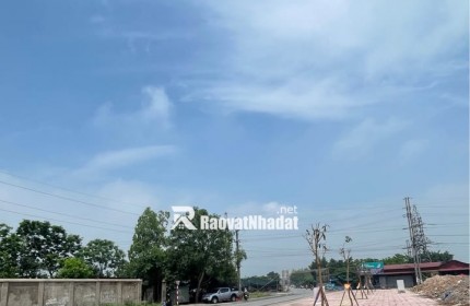 Đất nền , vẻ hè 11m, Không ép xây dựng - sát vách Đông Anh. Hà Nội